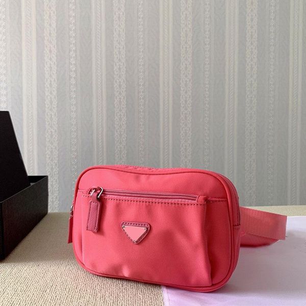 women waist bag oblique straddle chest bags classic zipper wallet moblie phone handbag style shoulder strap original interior, Black;red
women waist bag oblique straddle chest bags classic zipper wallet moblie phone handbag style shoulder strap original interior, Black;red
