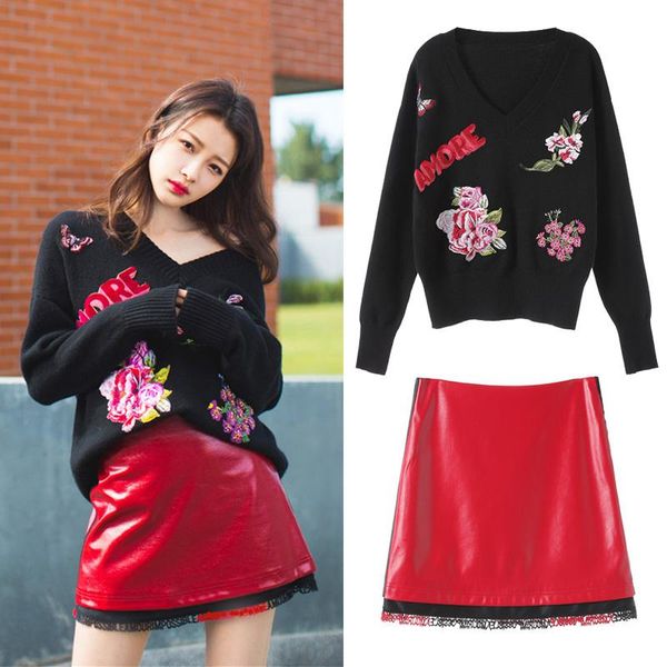 women's two piece pants luxury set 2 suit 2021 runway black v-neck embroidery sweater + red pu mini skirt leather women, White
women's two piece pants luxury set 2 suit 2021 runway black v-neck embroidery sweater + red pu mini skirt leather women, White