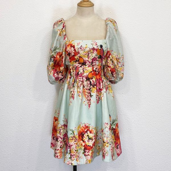 elegant linen dress with lantern sleeves in bohemian fashion style with red floral print summer 2021, Black;gray
elegant linen dress with lantern sleeves in bohemian fashion style with red floral print summer 2021, Black;gray