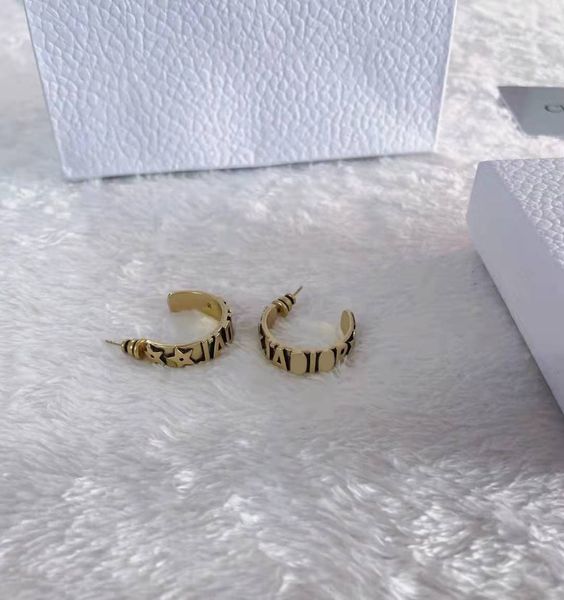 design jewelry six letter 2021 style simple and personalized earrings, Golden
design jewelry six letter 2021 style simple and personalized earrings, Golden