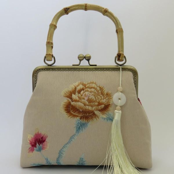 duffel bags handmade vintage handbag hanfu cheongsam over-the-shoulder bag embroidery mouth gold package chinese style women's
duffel bags handmade vintage handbag hanfu cheongsam over-the-shoulder bag embroidery mouth gold package chinese style women's