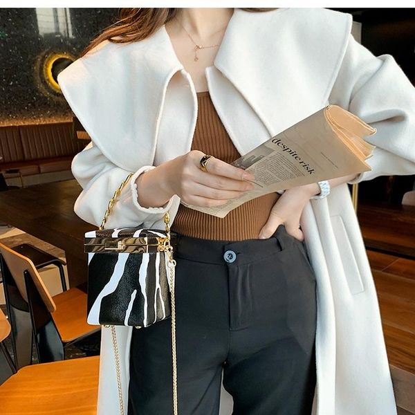 fashionable mini evening bags for women pu leather crossbody handbags vintage bolso mujer
fashionable mini evening bags for women pu leather crossbody handbags vintage bolso mujer