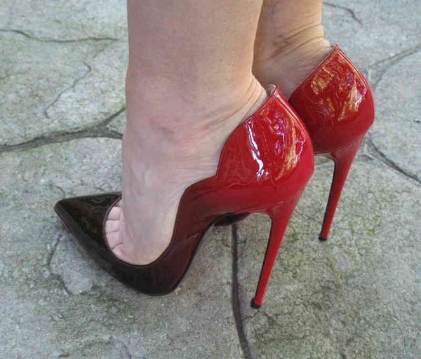 fashion women pumps black red real leather patent pointed toe high heels 120mm shoes boots genuine
fashion women pumps black red real leather patent pointed toe high heels 120mm shoes boots genuine