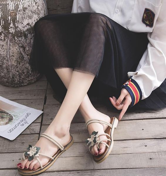 slippers two wear flower sandals female cute ins tide 2021 summer net red flat shoes, Black
slippers two wear flower sandals female cute ins tide 2021 summer net red flat shoes, Black