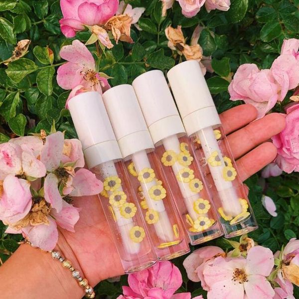 flower tasty lip gloss transparent many kinds scented clear rose liquid lipstick moisturizing plumper oil
flower tasty lip gloss transparent many kinds scented clear rose liquid lipstick moisturizing plumper oil