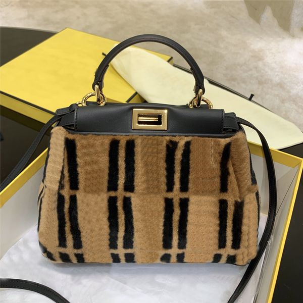 classic women wool handbag tote bag square rotary lock letter shoulder bags interior compartment pocket newest
classic women wool handbag tote bag square rotary lock letter shoulder bags interior compartment pocket newest