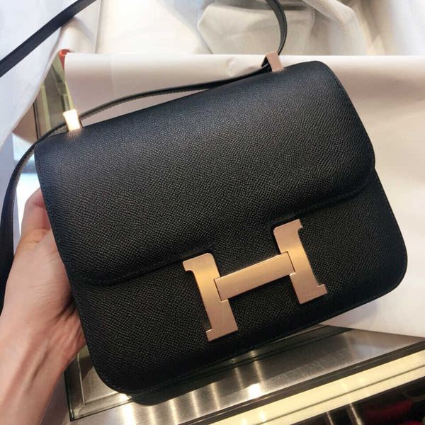 2021 new h stewardess leather women's h button small square palm kangkang bag mini one shoulder messenger zly zly
2021 new h stewardess leather women's h button small square palm kangkang bag mini one shoulder messenger zly zly