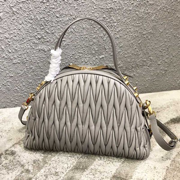 women luxurys designers bags 2021 womens handbags purses designer crossbody wallet bag louisbags_18 latest style 5bb034 lambskin lear is sof
women luxurys designers bags 2021 womens handbags purses designer crossbody wallet bag louisbags_18 latest style 5bb034 lambskin lear is sof
