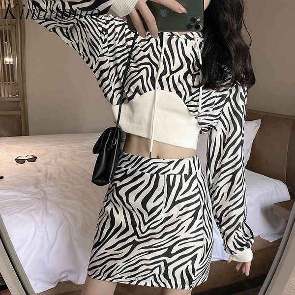 kimutomo fashion zebra striped 2 piece set spring chic lady hooded long sleeve short fleece and high waist mini skirt 210521, White
kimutomo fashion zebra striped 2 piece set spring chic lady hooded long sleeve short fleece and high waist mini skirt 210521, White