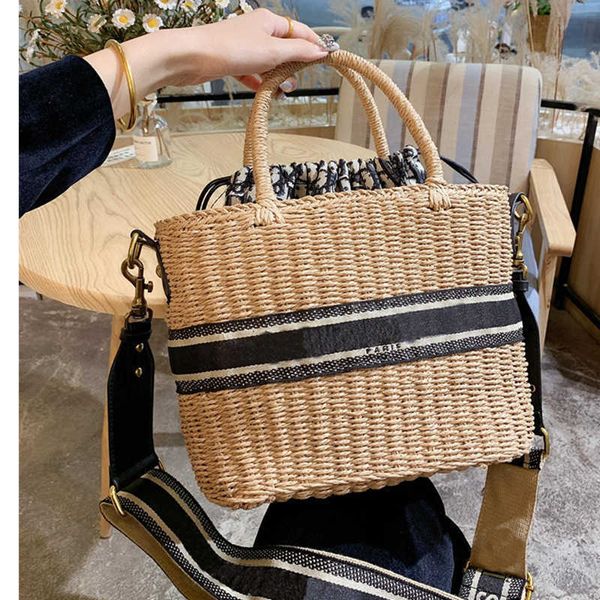 d letter weaving bag female 2021 new vegetable basket single shoulder messenger bag portable large capacity hand woven straw factory
d letter weaving bag female 2021 new vegetable basket single shoulder messenger bag portable large capacity hand woven straw factory