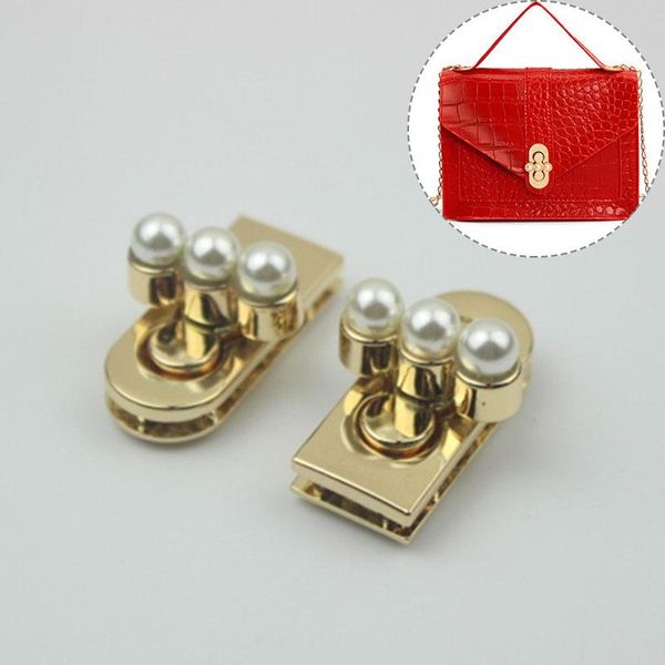bag parts & accessories 1pc zinc alloy pearl turn lock imitate twist clasp laggage purse buckle diy hardware replacement, Black
bag parts & accessories 1pc zinc alloy pearl turn lock imitate twist clasp laggage purse buckle diy hardware replacement, Black