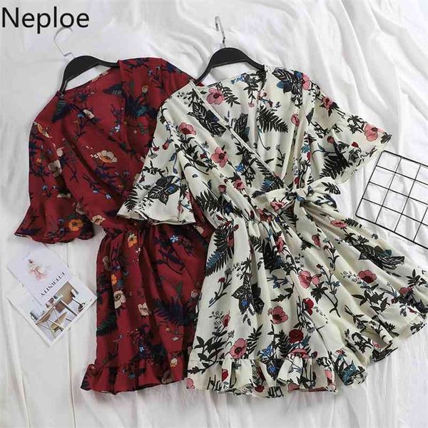 v neck ruffles design flare short sleeve jumpsuits holiday beach bohemian print slim waist sashes playsuit chiffon 49385 210422, Black;white
v neck ruffles design flare short sleeve jumpsuits holiday beach bohemian print slim waist sashes playsuit chiffon 49385 210422, Black;white