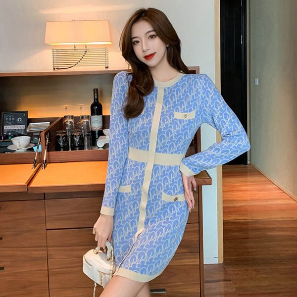 designer highquality round neck knitted ladies dress small fragrance style female knitting long sleeves thin waist letter midlength package, Black;gray
designer highquality round neck knitted ladies dress small fragrance style female knitting long sleeves thin waist letter midlength package, Black;gray