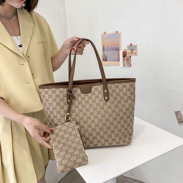 luxury handbags women's bag 2021 new fashion embroidery large capacity portable tote texture shopping canvas shoulder bag
luxury handbags women's bag 2021 new fashion embroidery large capacity portable tote texture shopping canvas shoulder bag