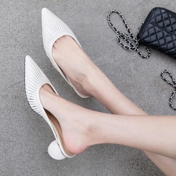 slippers 2021 ins fashion pvc transparent zapatillas transparentes ball heel pointed toe dress mules shoes women, Black
slippers 2021 ins fashion pvc transparent zapatillas transparentes ball heel pointed toe dress mules shoes women, Black