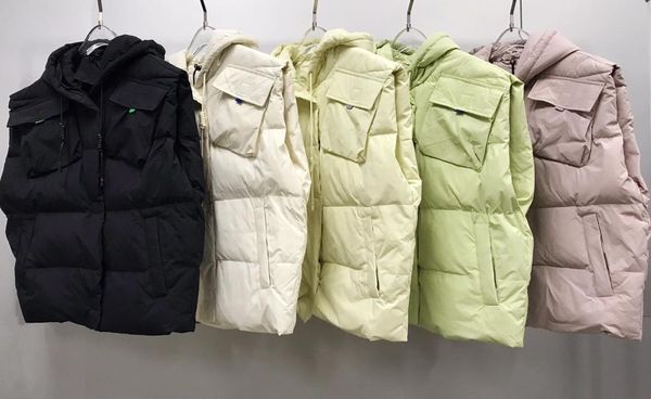 women's vests 2021 women fashion hooded sleeveless big pocket vest 1021, Black;white
women's vests 2021 women fashion hooded sleeveless big pocket vest 1021, Black;white