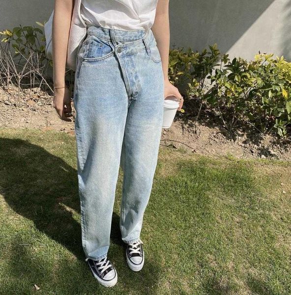 women's jeans irregular high waist for woman light blue vintage straight leg long female y2k denim trousers mom spring
women's jeans irregular high waist for woman light blue vintage straight leg long female y2k denim trousers mom spring