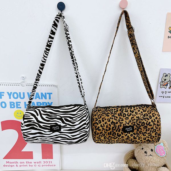 children handbag 2021 fashion leopard pattern spotted bucket bag for boys girls children one shoulder crossbody bags baby single shoulder ba, Black
children handbag 2021 fashion leopard pattern spotted bucket bag for boys girls children one shoulder crossbody bags baby single shoulder ba, Black