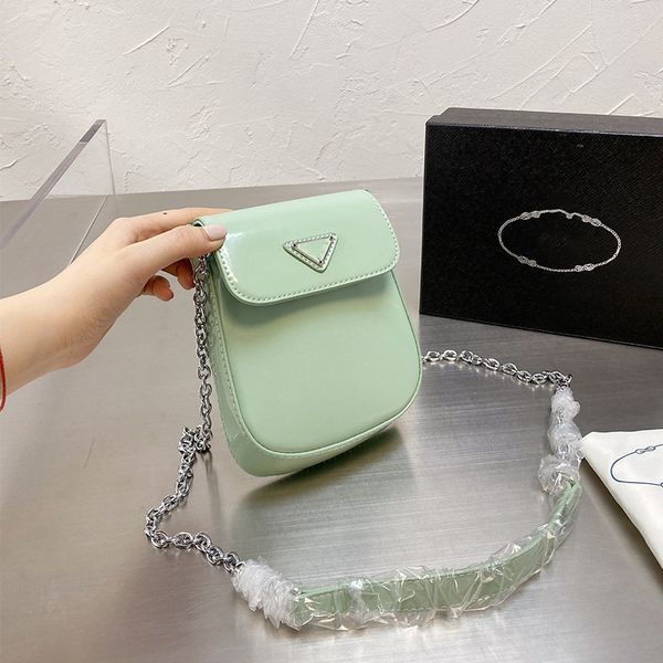 factory mobile phone bag fashion simple mini chain solid color messenger triangle mark makaron 15cx 9e95 luxuryss designerss yw
factory mobile phone bag fashion simple mini chain solid color messenger triangle mark makaron 15cx 9e95 luxuryss designerss yw