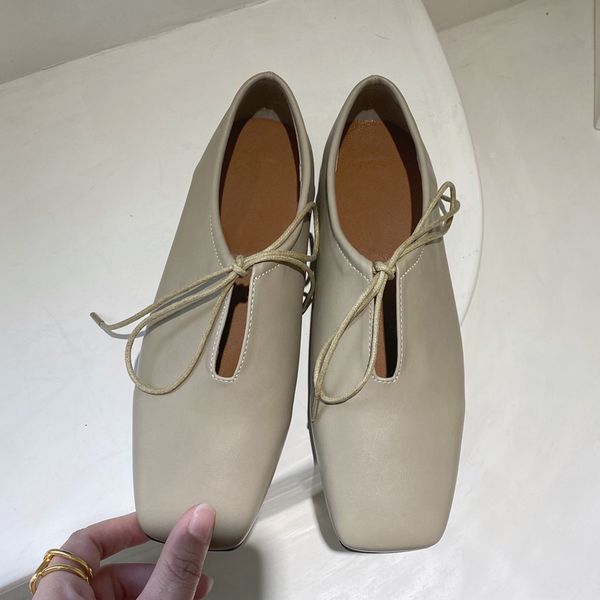 2021 women flats spring loafers shoes lace up ladies square toe flat heel sandals casual oxford shoes female flats slides, Black
2021 women flats spring loafers shoes lace up ladies square toe flat heel sandals casual oxford shoes female flats slides, Black