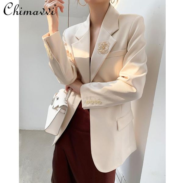 women loose beige suit jacket for female 2021 spring all-match high street notched collar buttons satin blazer women's suits & blazers, White;black
women loose beige suit jacket for female 2021 spring all-match high street notched collar buttons satin blazer women's suits & blazers, White;black