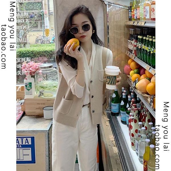 women's vests 2021 design sense v-neck knitted cardigan autumn and winter vest gentle comfortable outer sweater, Black;white
women's vests 2021 design sense v-neck knitted cardigan autumn and winter vest gentle comfortable outer sweater, Black;white