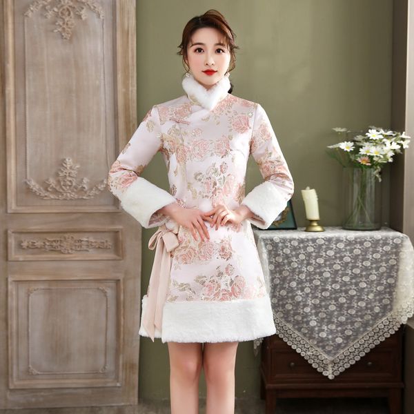 down jacket autumn and winter 2021 medium length cheongsam stand collar rabbit hair edge woven brocade jacquard lace up slim fit cotton, Black
down jacket autumn and winter 2021 medium length cheongsam stand collar rabbit hair edge woven brocade jacquard lace up slim fit cotton, Black