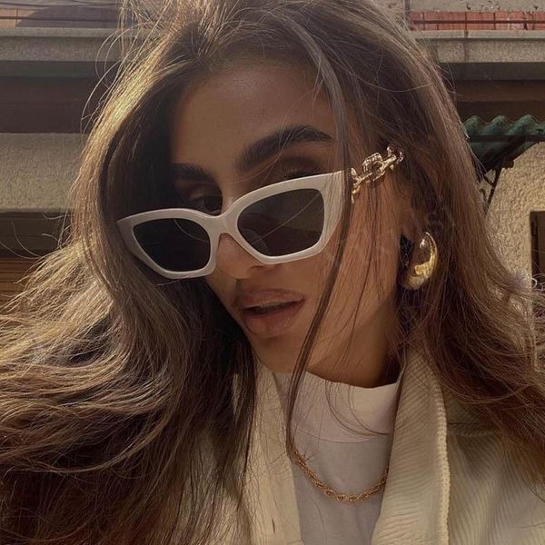 sunglasses fashionable metal chain frame elegant woman big circle cat eye sun glasses brand design shades uv400, White;black
sunglasses fashionable metal chain frame elegant woman big circle cat eye sun glasses brand design shades uv400, White;black