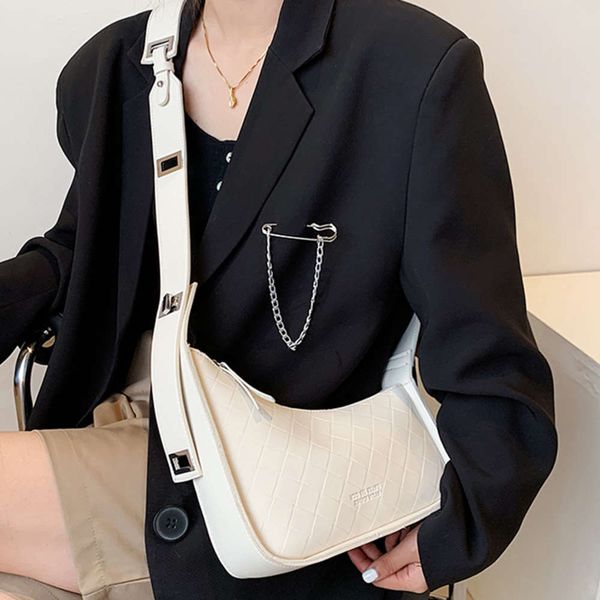 woman's crossbody bag casual wide strap shoulder pu leather satchel vactaion adjust women menger
woman's crossbody bag casual wide strap shoulder pu leather satchel vactaion adjust women menger