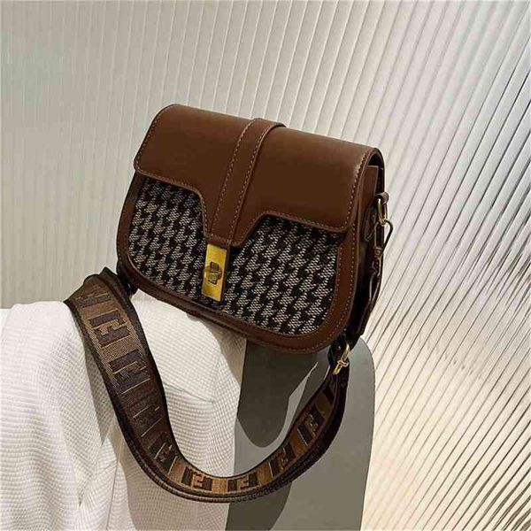 factory store 65% off clearance sale style wide shoulder strap single shoulder messenger bag female bag popular checkered small square
factory store 65% off clearance sale style wide shoulder strap single shoulder messenger bag female bag popular checkered small square