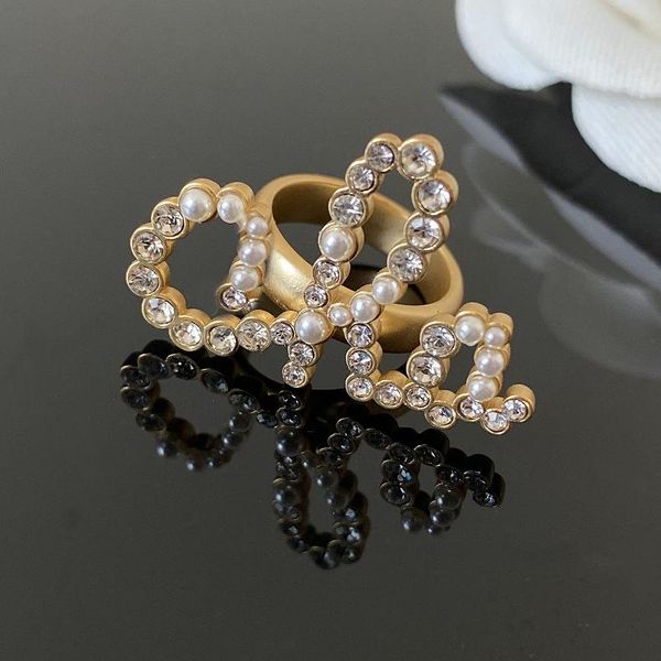 letter cha spelling pearl-encrusted crystal ring temperament index finger girl anillos de acero inoxidable para mujer wedding rings, Slivery;golden
letter cha spelling pearl-encrusted crystal ring temperament index finger girl anillos de acero inoxidable para mujer wedding rings, Slivery;golden
