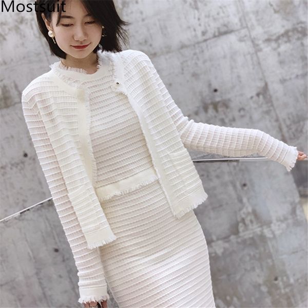 spring autumn elegant knitted 2 piece sets suits women long sleeve cardigan + sleeveless dress vintage office 210518, White
spring autumn elegant knitted 2 piece sets suits women long sleeve cardigan + sleeveless dress vintage office 210518, White