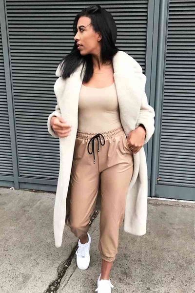 vintage khaki pu leather pants women sweatpants streetwear korean joggers high waist trousers 200930, Black;white
vintage khaki pu leather pants women sweatpants streetwear korean joggers high waist trousers 200930, Black;white