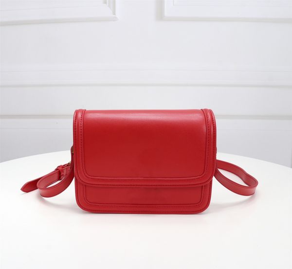 2021 luxury fashion clamshell bag small handbag lady famous brand designer messenger bag lady shoulder bag leather chain lady handbag 1213
2021 luxury fashion clamshell bag small handbag lady famous brand designer messenger bag lady shoulder bag leather chain lady handbag 1213