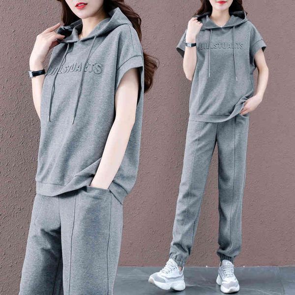 age reducing western style sports suit women's pants fashion leisure two piece set temperament spring and summer goods, Gray
age reducing western style sports suit women's pants fashion leisure two piece set temperament spring and summer goods, Gray