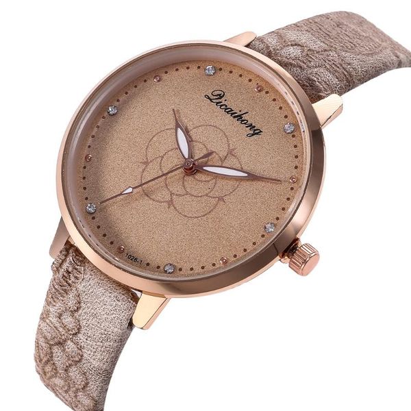 wristwatches 2021 ladies watch zegarki damskie luxury 3d printed flower leather women watches rhinestone scale quartz clocks, Slivery;brown
wristwatches 2021 ladies watch zegarki damskie luxury 3d printed flower leather women watches rhinestone scale quartz clocks, Slivery;brown