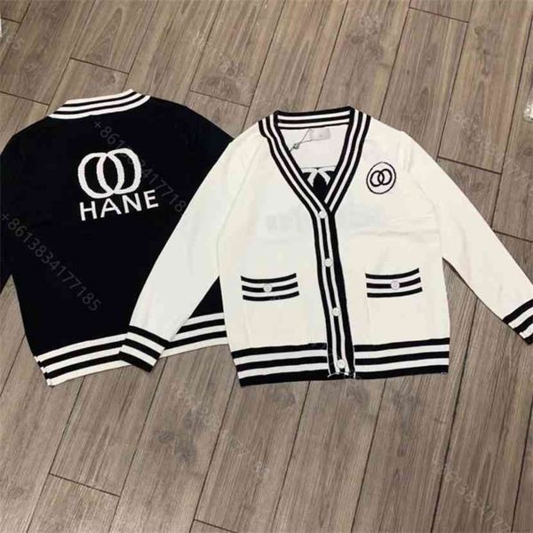 wool sweater women jacket cc brand designer clothes ladies long sleeve hoodie coat winter girls letter casual sweaters super elastic, White;black
wool sweater women jacket cc brand designer clothes ladies long sleeve hoodie coat winter girls letter casual sweaters super elastic, White;black