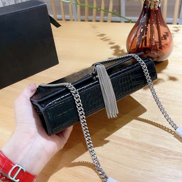designer bags lady shoulder bag handbag purse color inner clip classic stripe multifunctional large capacity 14
designer bags lady shoulder bag handbag purse color inner clip classic stripe multifunctional large capacity 14