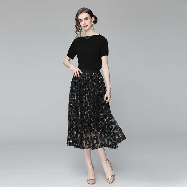 women summer designer vintage black party robe two piece set female elegant floral sequins skirt and knitted suit 210525, White
women summer designer vintage black party robe two piece set female elegant floral sequins skirt and knitted suit 210525, White