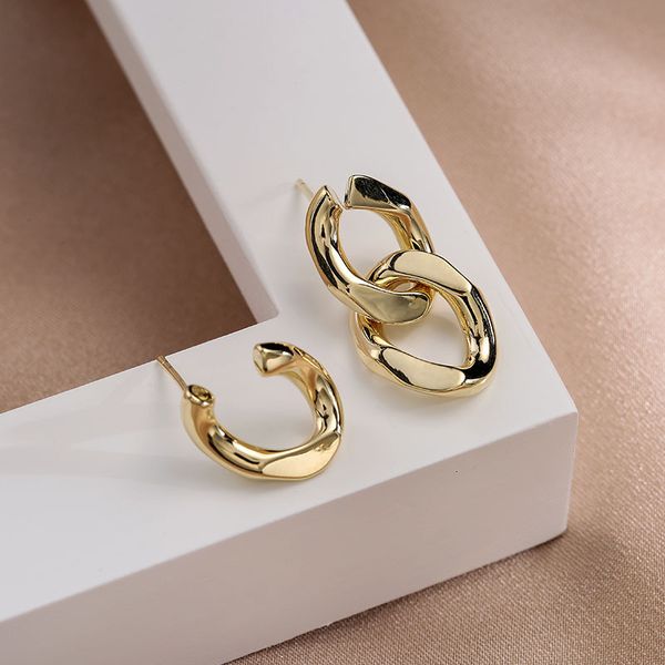 asymmetric circle s925 silver needle women's simple temperament metal net red cold wind earrings, Golden
asymmetric circle s925 silver needle women's simple temperament metal net red cold wind earrings, Golden