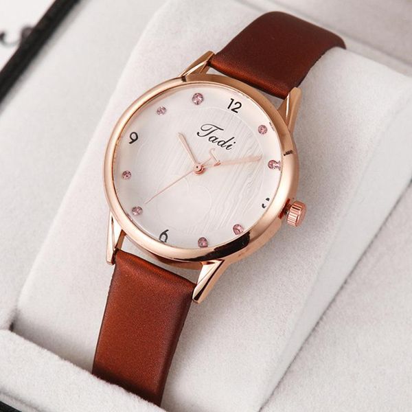 wristwatches noble fashion casual diamond ladies watch belt quartz clock, Slivery;brown
wristwatches noble fashion casual diamond ladies watch belt quartz clock, Slivery;brown