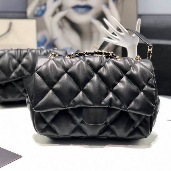 2021 high-quality ladies bags portable chain, crossbody, one-shoulder wealth bag, fashion classic casual plain soft leather women's lux
2021 high-quality ladies bags portable chain, crossbody, one-shoulder wealth bag, fashion classic casual plain soft leather women's lux