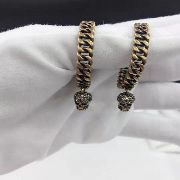 21 new brass skull large circle fashion black water diamond personalized earrings women's s925 silver needle
21 new brass skull large circle fashion black water diamond personalized earrings women's s925 silver needle