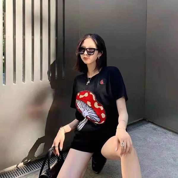 luxury tracksuits embroidery fashionable 21ss new spring mushroom and summer contrast short sleeve t-shirt on, Gray
luxury tracksuits embroidery fashionable 21ss new spring mushroom and summer contrast short sleeve t-shirt on, Gray