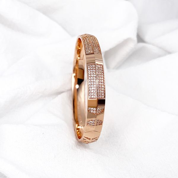 fashion classic personalized design bangle stainless steel zircon letters iced out 18k rose gold bracelet for women charm promise dainty bri, Black
fashion classic personalized design bangle stainless steel zircon letters iced out 18k rose gold bracelet for women charm promise dainty bri, Black