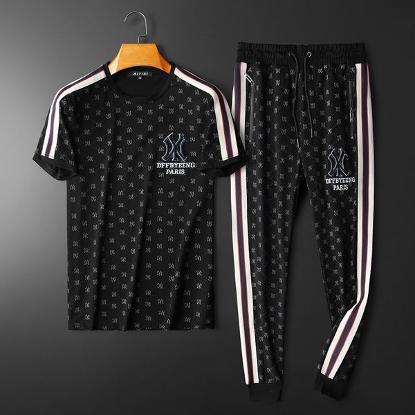 tracksuits boutique sports suit 2021 men's summer jacquard mercerized cotton letter embroidered short sleeve pants leisure two piece se, Gray
tracksuits boutique sports suit 2021 men's summer jacquard mercerized cotton letter embroidered short sleeve pants leisure two piece se, Gray
