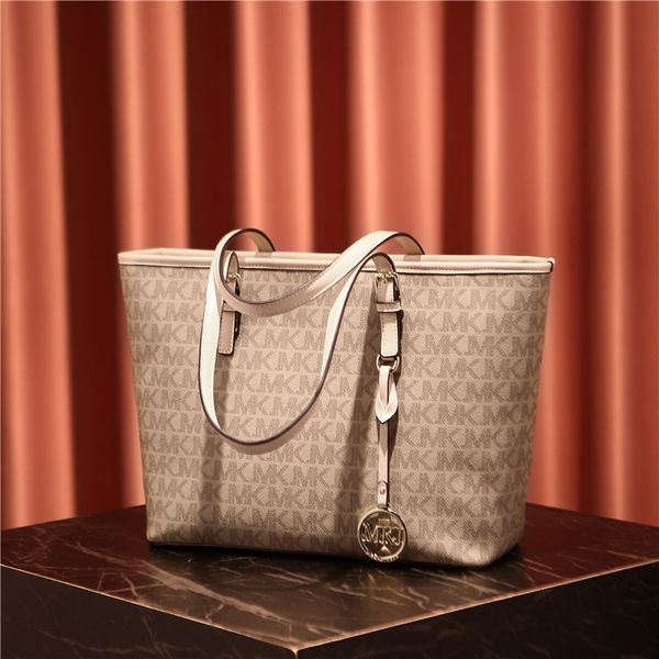 messenger bags messenger bagscapacity high hong tote kong one shoulder bag 2021 winter leather women's handbag
messenger bags messenger bagscapacity high hong tote kong one shoulder bag 2021 winter leather women's handbag