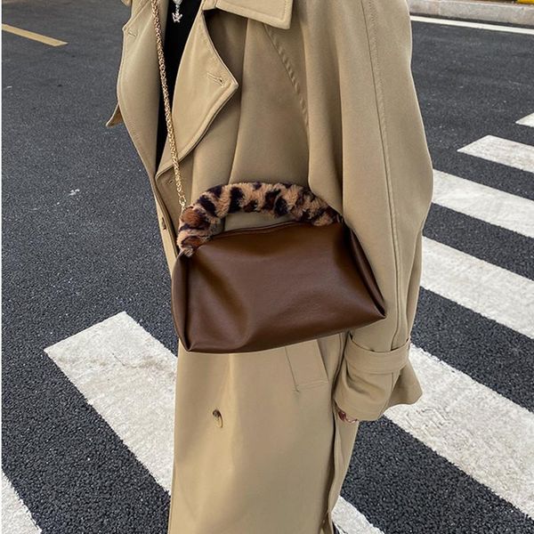 evening bags bag for women 2021 fashion wrinkled chain korean version bolsos de mujer invierno shoulder dumpling handbag
evening bags bag for women 2021 fashion wrinkled chain korean version bolsos de mujer invierno shoulder dumpling handbag