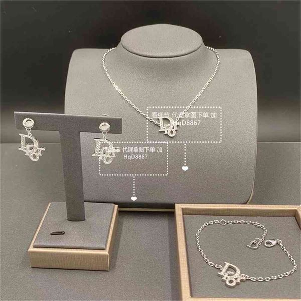 special offer 2021 luxury designer jewelry necklace female letter bracelet earrings platinum literary temperament 2021 clavicle chain jewelr, Silver
special offer 2021 luxury designer jewelry necklace female letter bracelet earrings platinum literary temperament 2021 clavicle chain jewelr, Silver