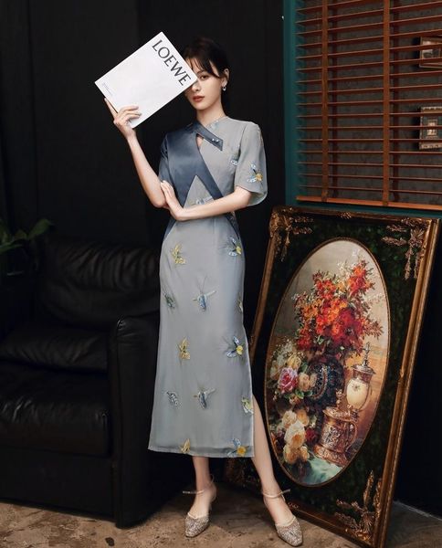 ethnic clothing autumn and winter cheongsam stitching embroidery style retro fashion slim slimming temperament improved long, Red
ethnic clothing autumn and winter cheongsam stitching embroidery style retro fashion slim slimming temperament improved long, Red